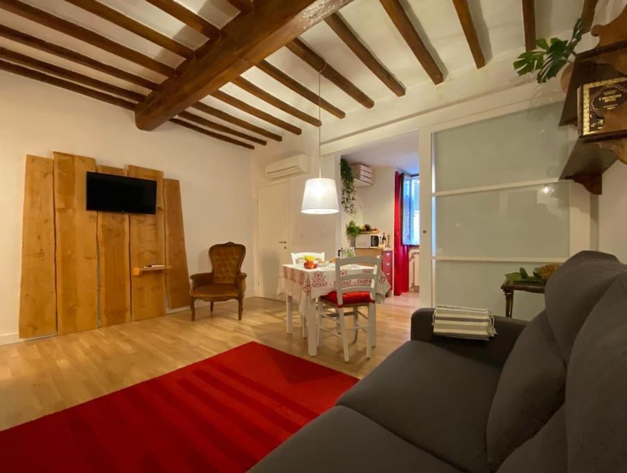 San Lorenzo Apartment In Red Florens Exteriör bild