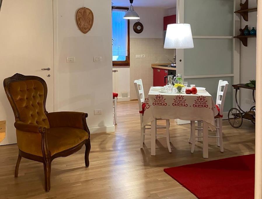 San Lorenzo Apartment In Red Florens Exteriör bild